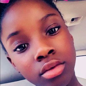 Meet your Posher, Samarah